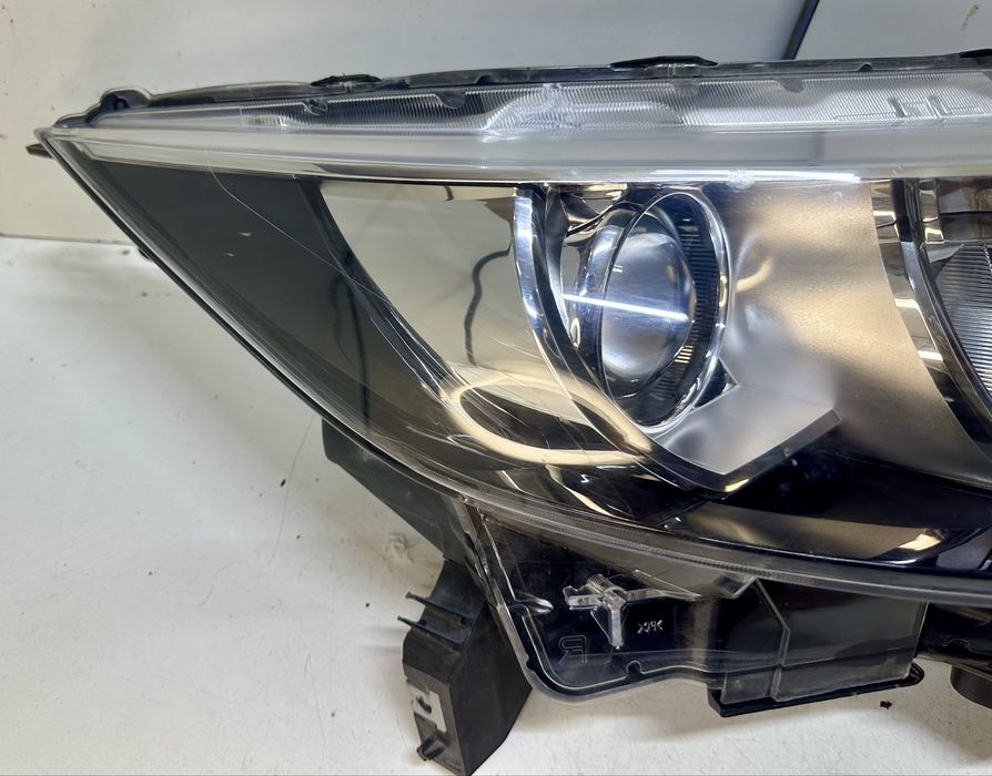 Фара правая Nissan Qashqai J11 2014 2015 2016 2017 260104EH0A