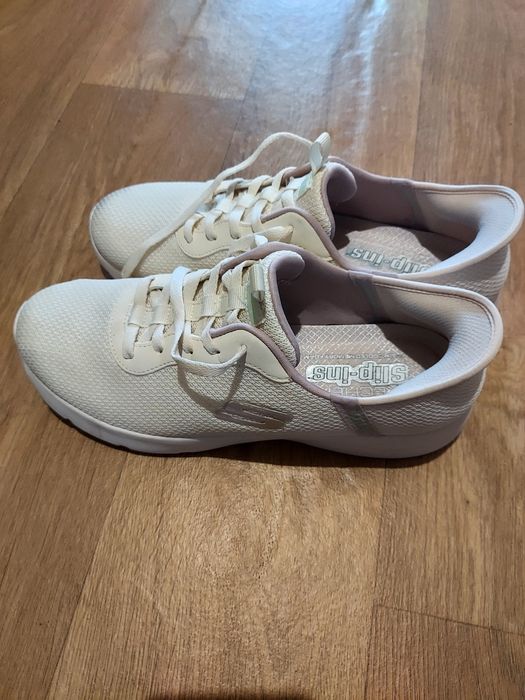 Продам кросівки Skechers 40p