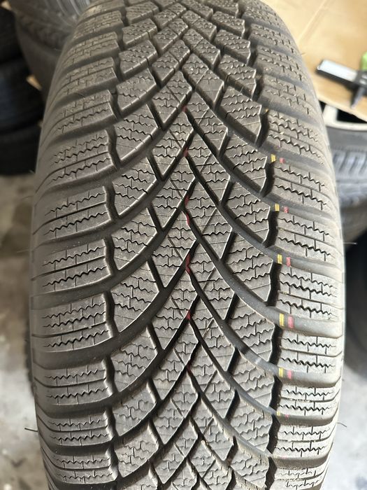Opony zimowe Bridgestone 215/65R17