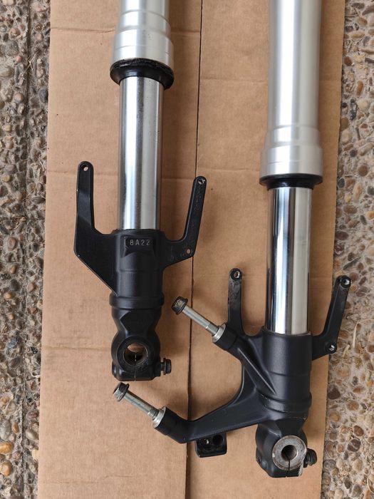 Suspensao Invertida honda CB125R de 2019