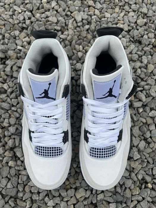 Jordan 4 retro Military black R.40.5