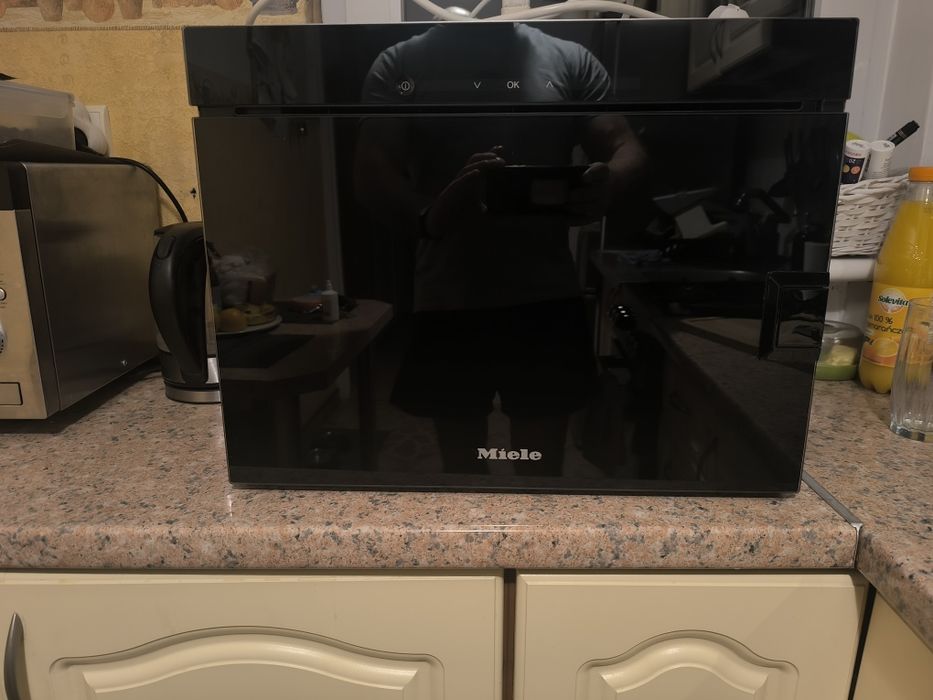 Piekarnik parowy firmy MIELE