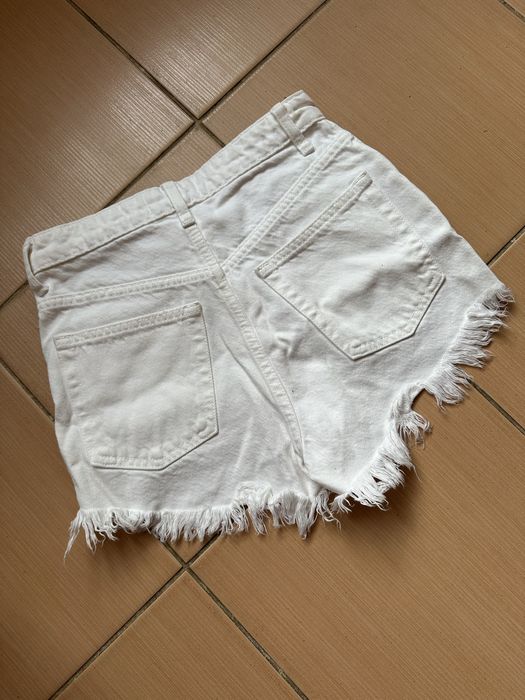 Продам шорты Zara 32 размер