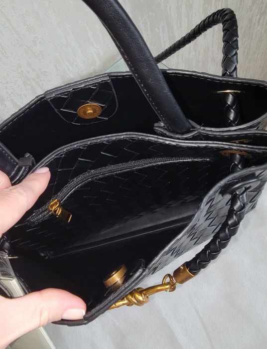 Черная в стиле Bottega Veneta