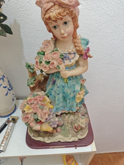 Estátua vintage resinante collection