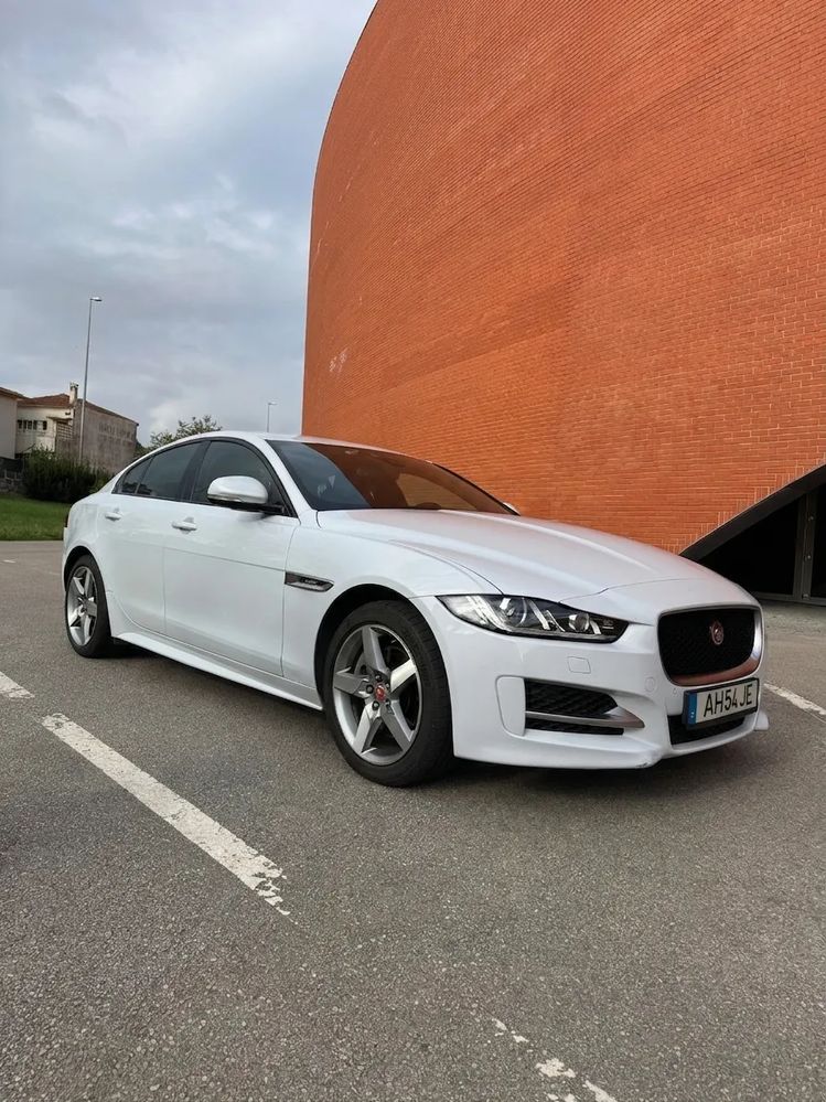 Jaguar XE 20d AWD Aut. R-Sport