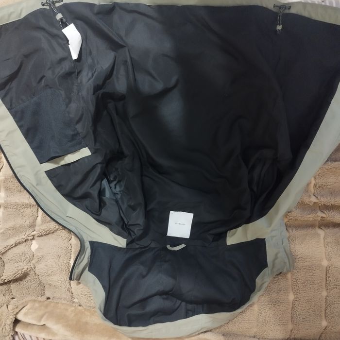 Чоловіча куртка.