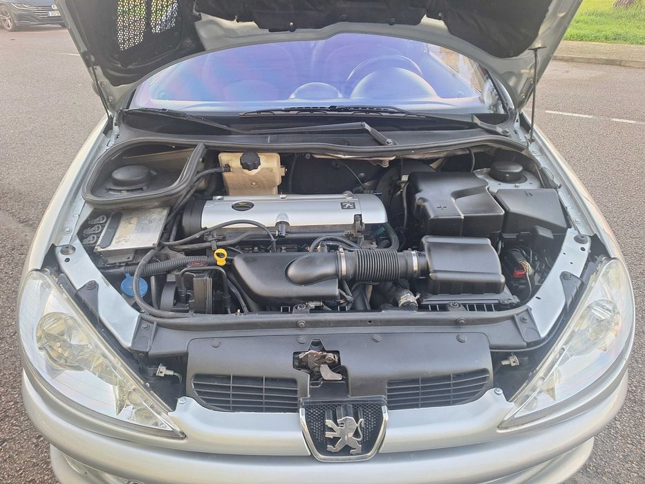 Peugeot 206 CC Irrepreensivel e sempre assistido de 07 de 2004