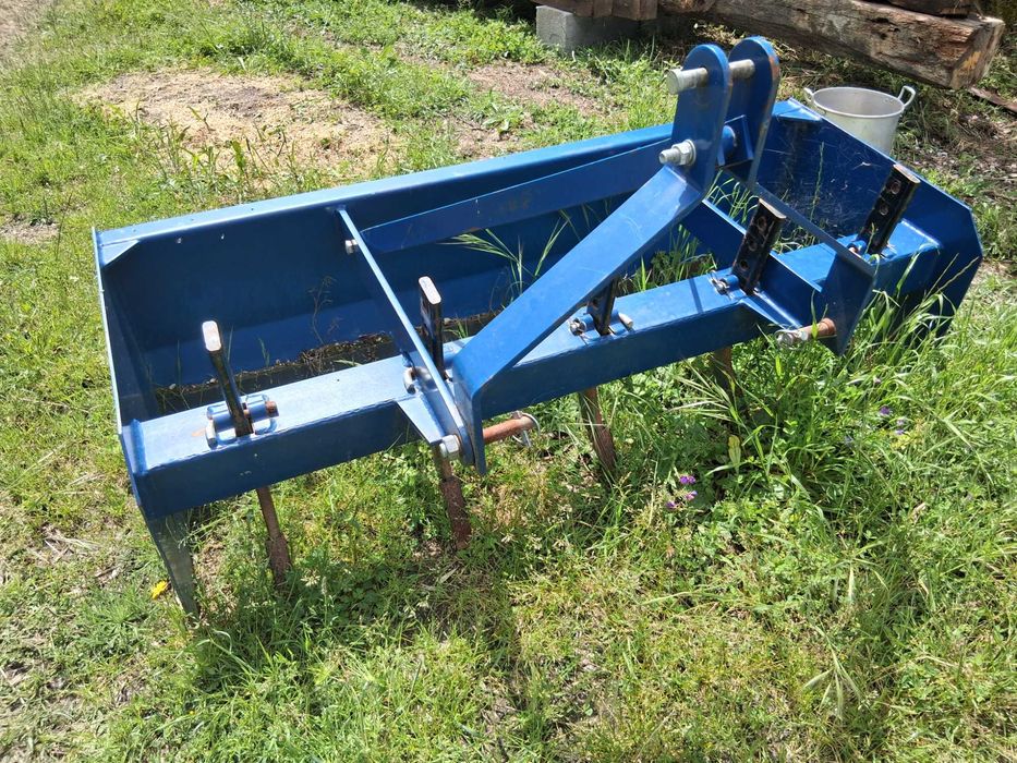 Caixa nivelador / escarificador para tractor / Box Grader