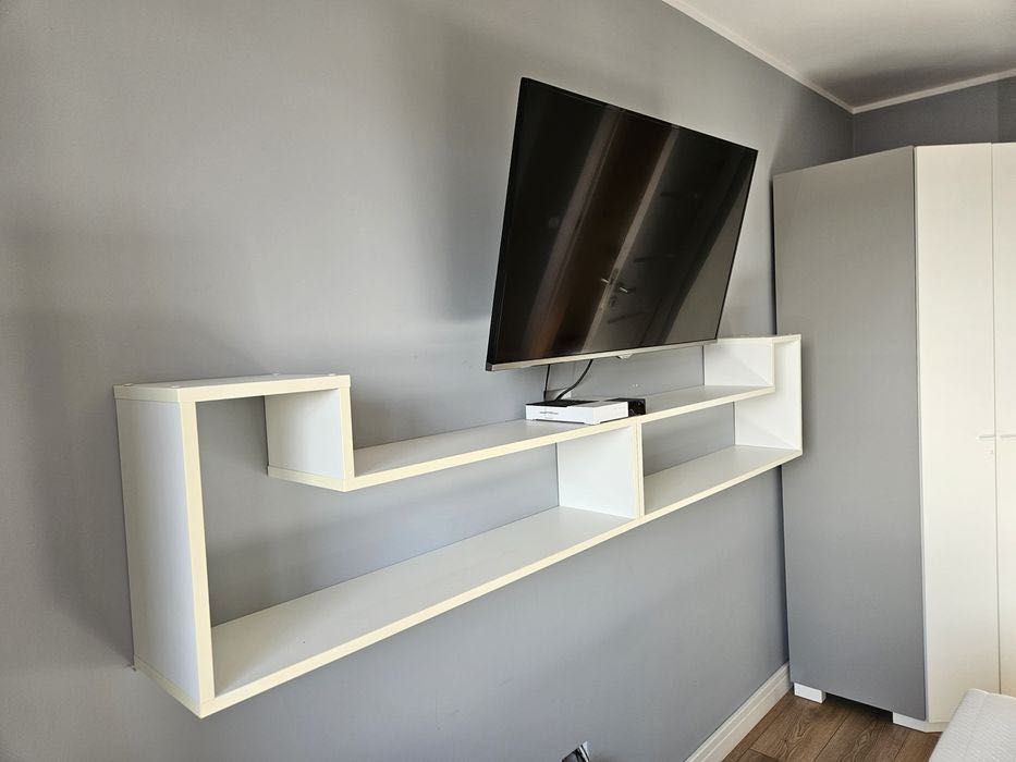 Komplet mebli młodzieżowych Meblik + nowy materac – stan bardzo dobry!