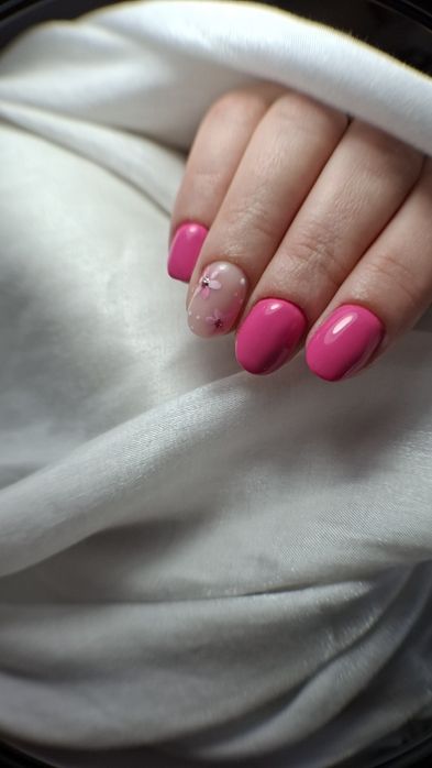 Manicure, pedicure  hybrydowy