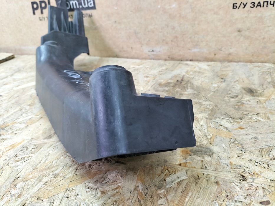 Jeep Grand Cherokee WK2 13-16 Кронштейн фары левый крепление M163365