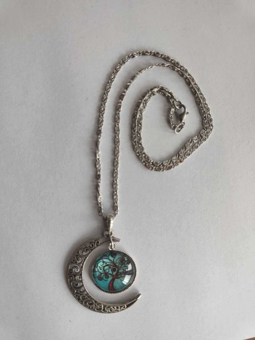 Naszyjnik księżyc z drzewem życia