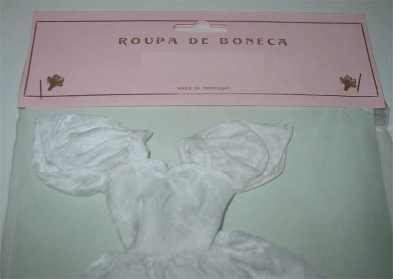 Vestido artesanal para bonecas Barbie (2)