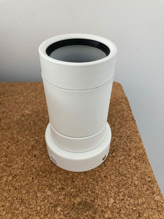 Projetor para teto com um foco, modelo NYMÅNE da IKEA