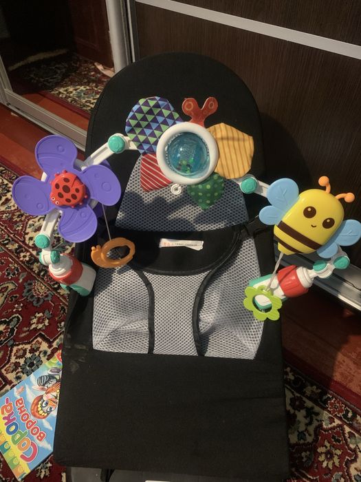 Продам шезлонг з дугою