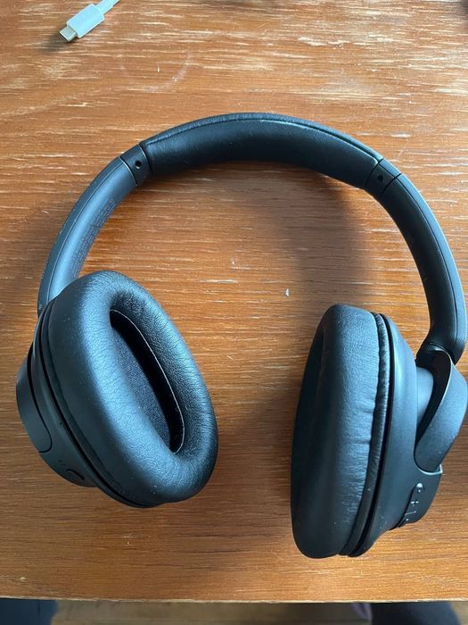 Sony WH-CH720N ANC czarne stan bardzo dobry, gwarancja
