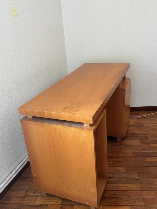Secretária como nova