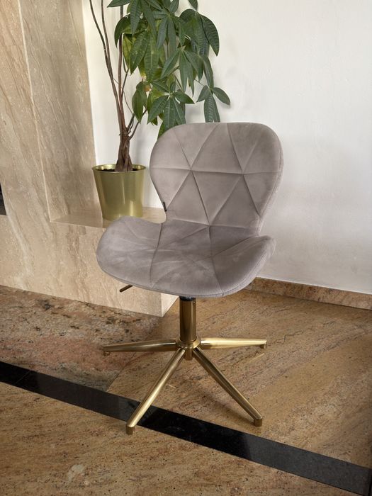 Sprzedam krzeslo kosmetyczne