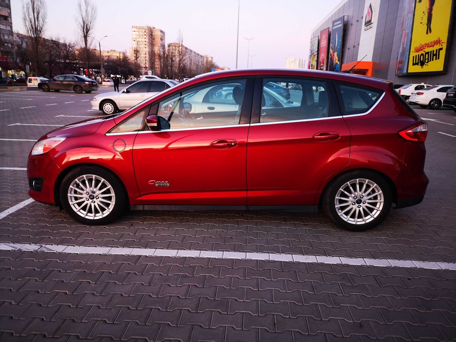 Ford C-Max HYBRID Energi Plug-in 2013 з мінімальним пробігом