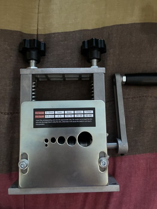 Descascador para fios eletricos manual