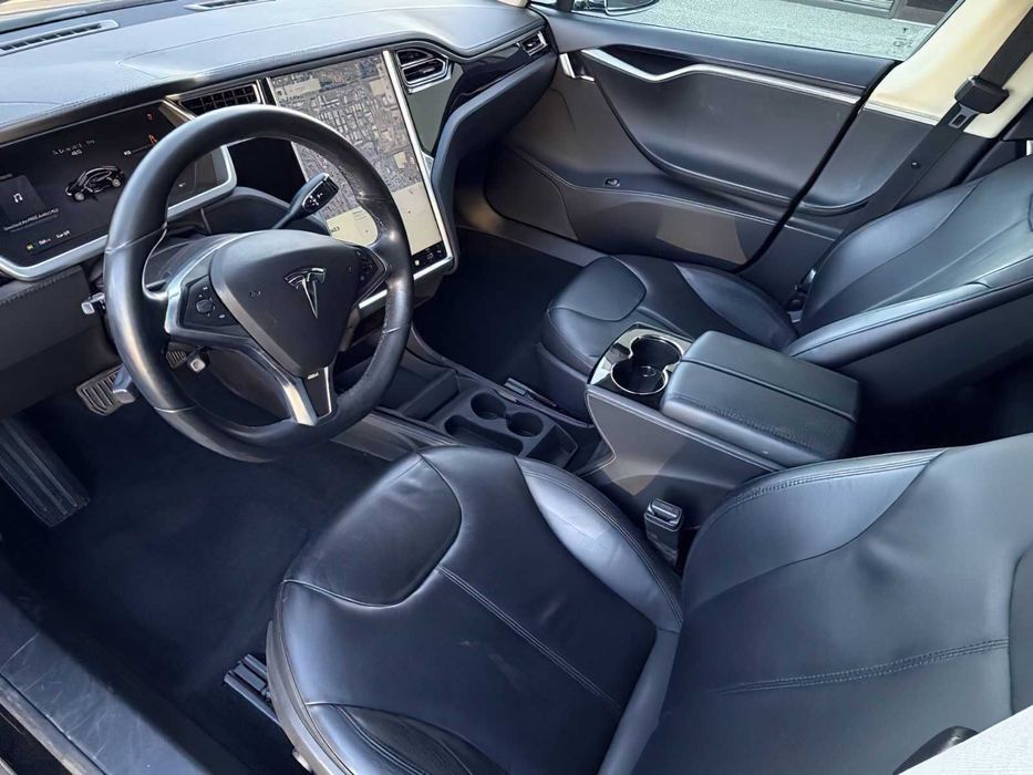 Tesla Model S      2013