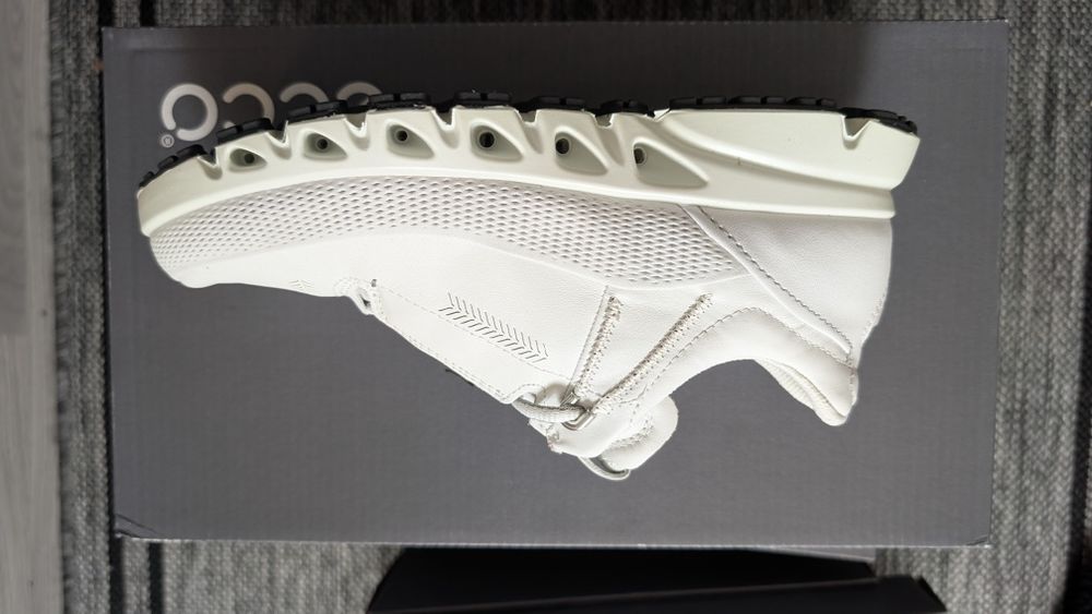 38р ECCO Multi Vent W Low GTXS Gore Tex