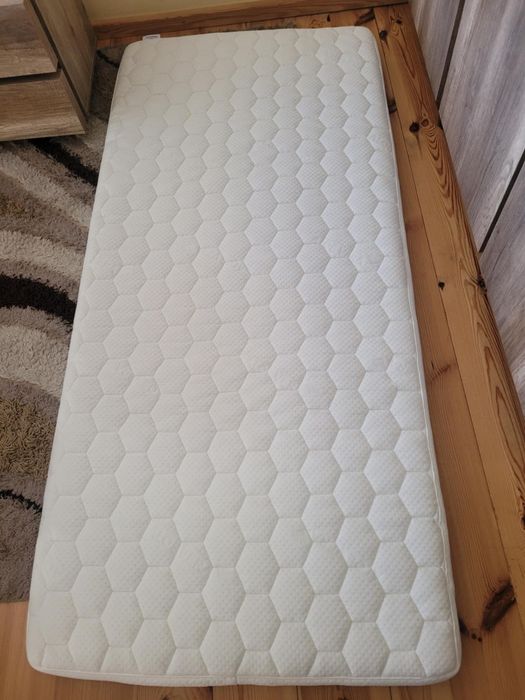Materac nowy 90x200