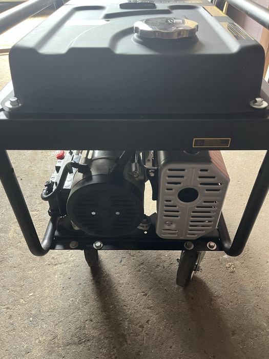 Генератор HYNDAI3020fe