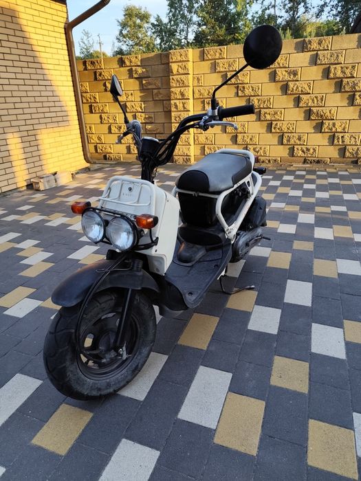 Скутер Honda zoomer