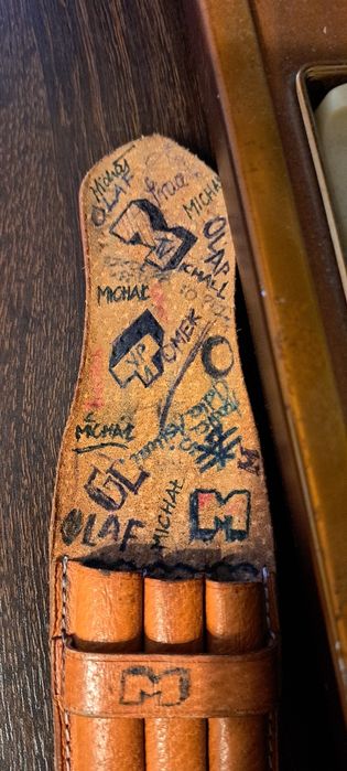 skórzane etui na długopisy z herbem Gdańska