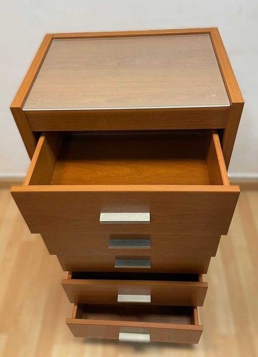 Camiseiro pinho mel como novo