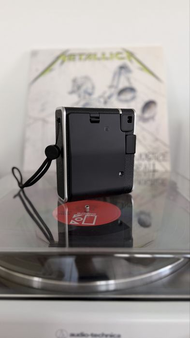 Instax mini 40 фотоапарат миттєвого друку полароід