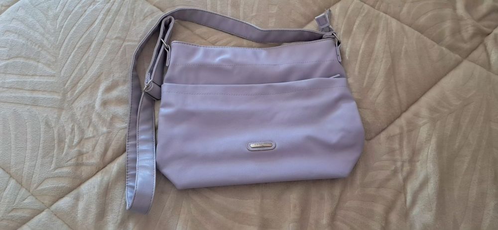 Carteira Lilas marca Carpisa