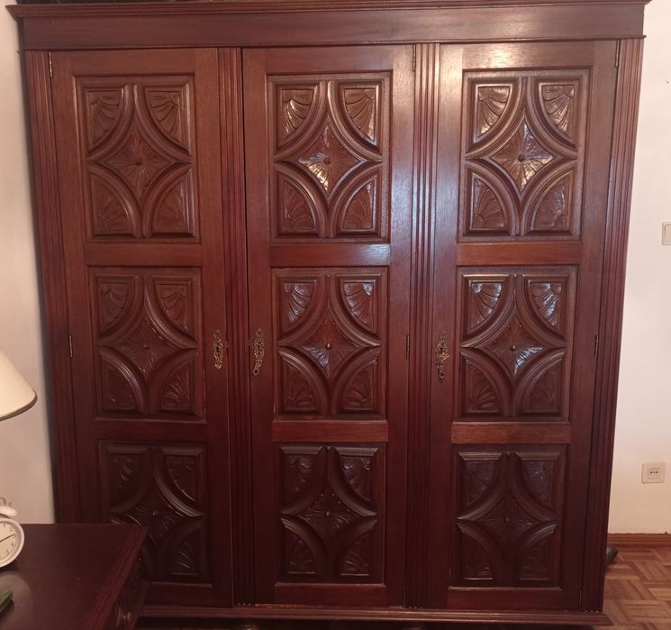 Guarda fatos - antigo