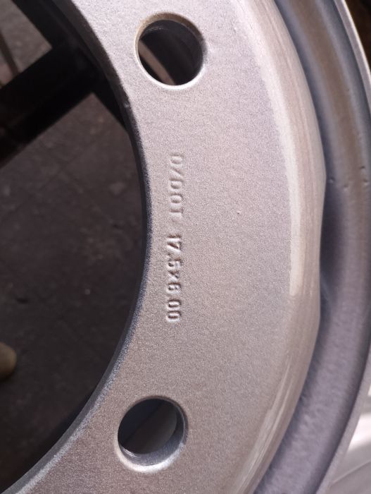 Felgi 17,5x 6.00do Mercedes atego