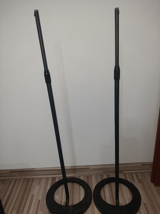 Glosniki plus podstawki