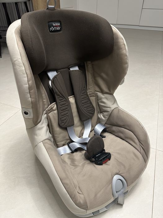 Автокрісло britax romer trifix