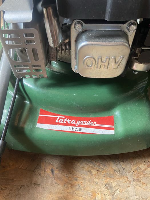 Продам бензокосу Tatra garden glm 2500