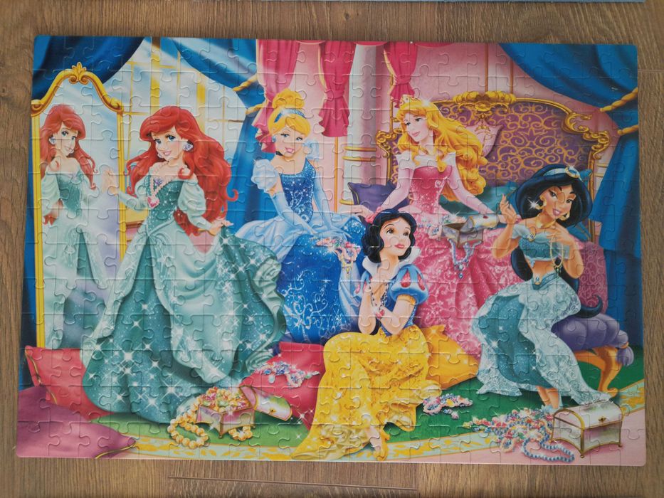 Puzzles montados e colados,  prontos para enquadrar