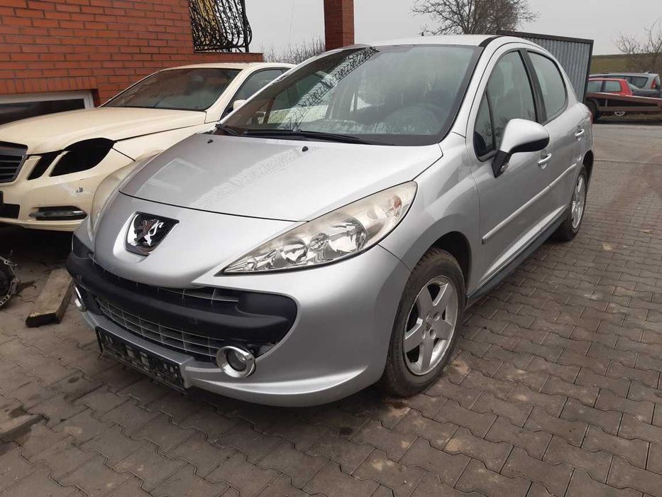 Peugeot 207 HB lift Lampy  drzwi Kod lakieru  EZRC
