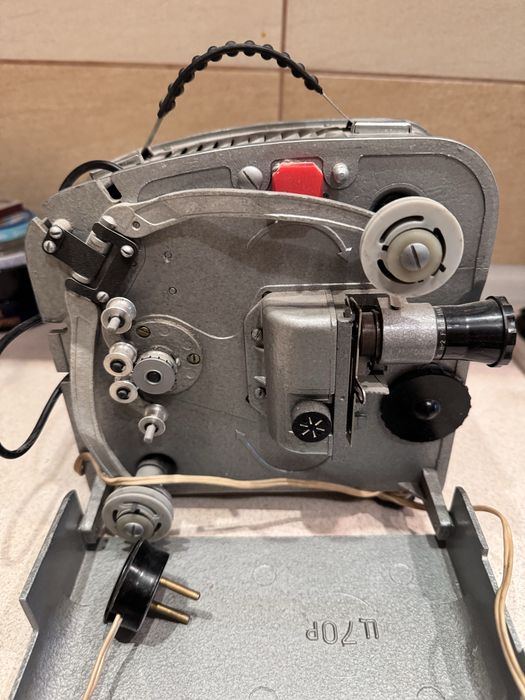 Кінокамера Лада