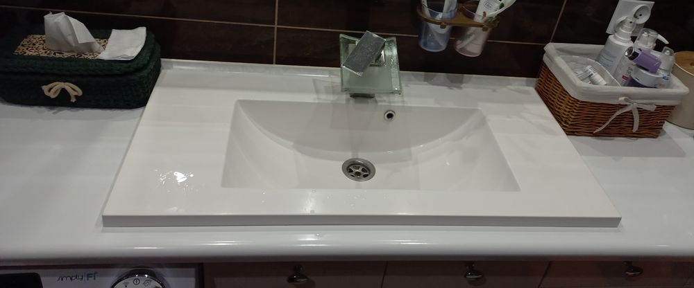 Umywalka wpuszczana w blat 40x80