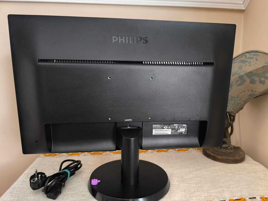 Led монітор 24" Philips 243V5Q 75 Hz Full HD