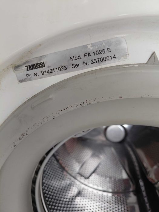 Maquina lavar roupa 5kg Zanussi