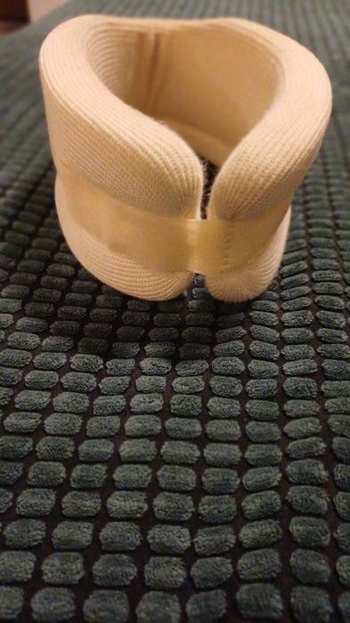 Colar Cervical macio Beije