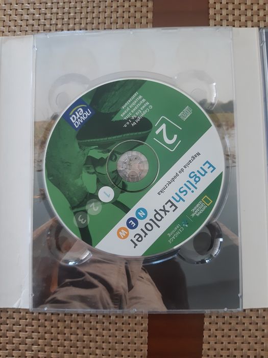 English Explorer New 2 Dogipack: IWB, DVD i 3 audio CD