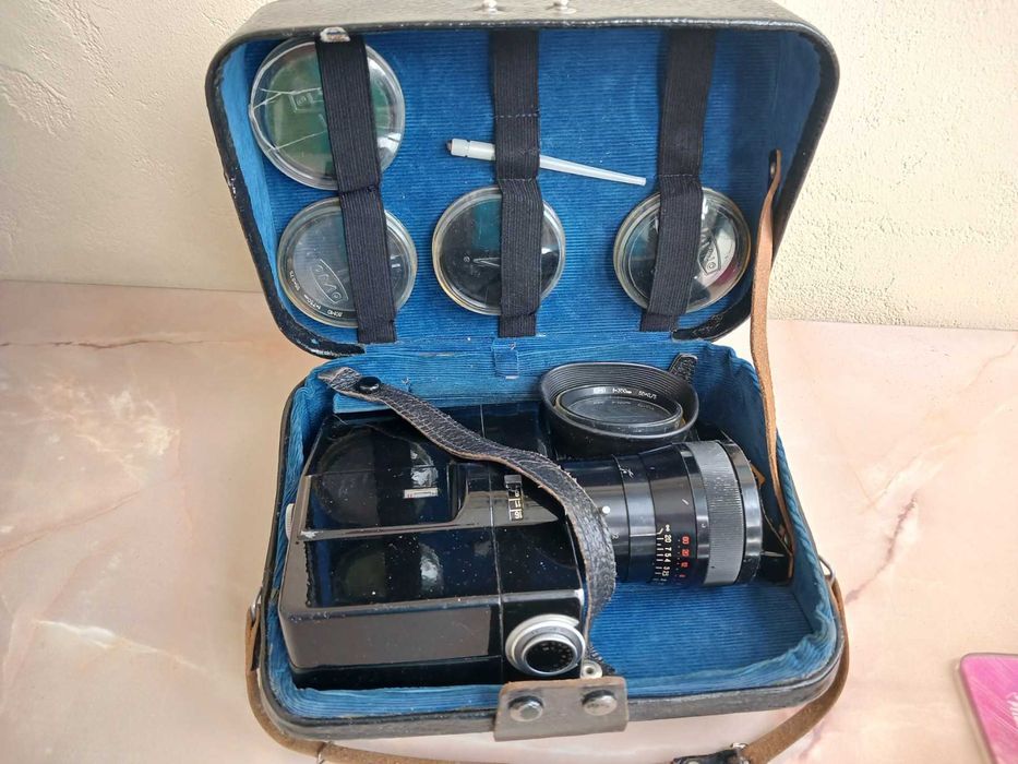 Аппарат киносъемочный Лантан ЛОМО кинокамера ссср в футляре