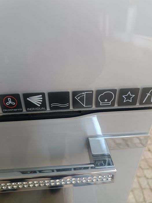 Spszedam piekarnik mod CBM6550.0G funkcją mikrofal i systemem Ökotherm