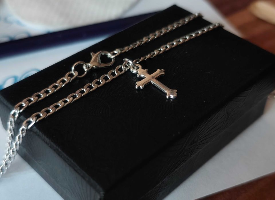 Naszyjnik pancerka stal szlachetna 55 cm 3 mm + krzyżyk